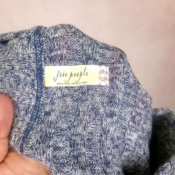 Free People Clarissa Oversized Mock Neck Sweater High Low Heathered Blue Gray XS - Picture 10 of 10